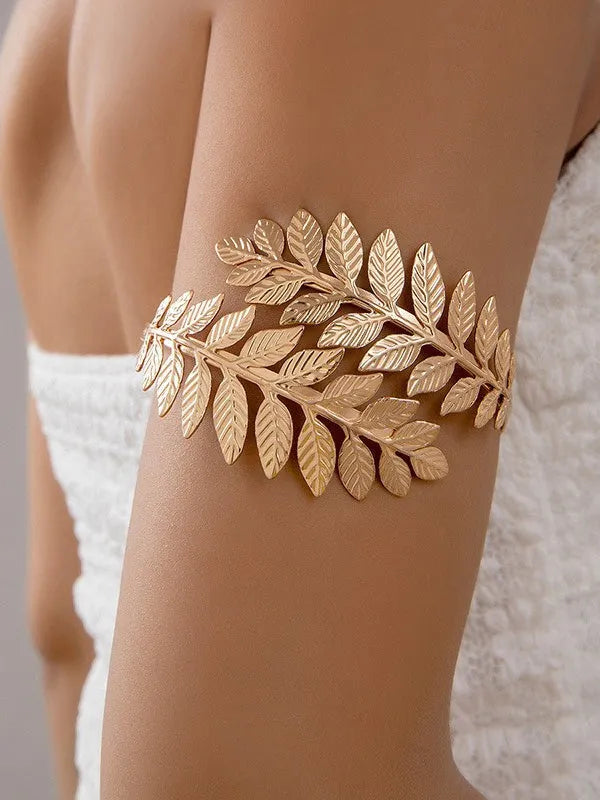 Floral Open Arm Cuff ¨C Punk Style Geometric Arm Ring