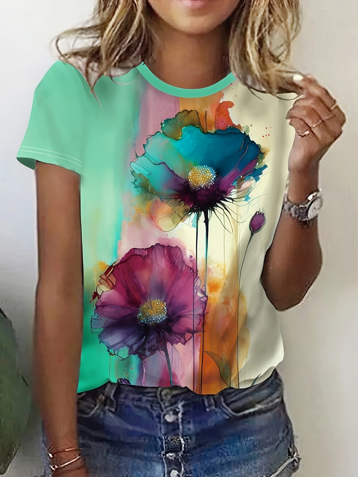 Women's Floral Print T-shirt - Casual Short Sleeve Crew Neck Top for Spring & Summer
