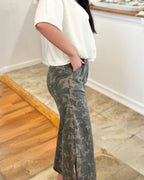 Stylish Slit Hem Camouflage Pants