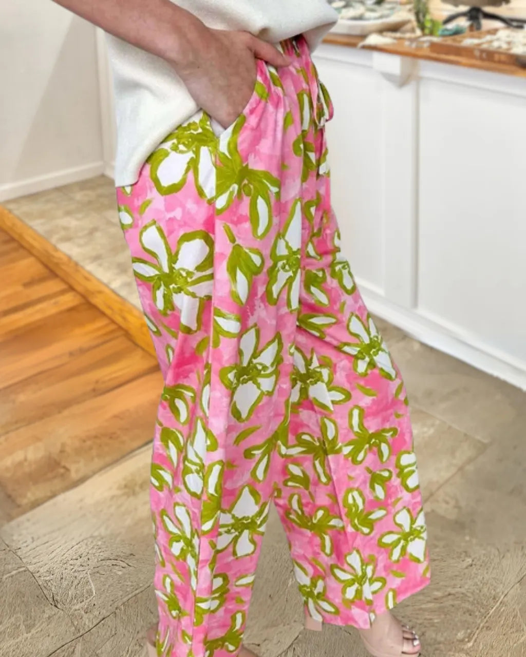 Floral Pattern Satin Wide-leg Pants