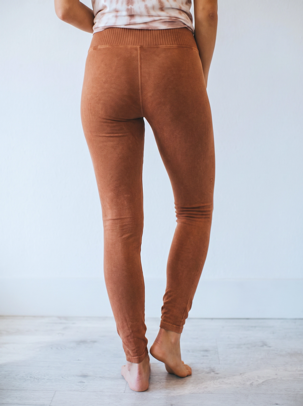 Washed Ribbed High-Waist Yoga Leggings