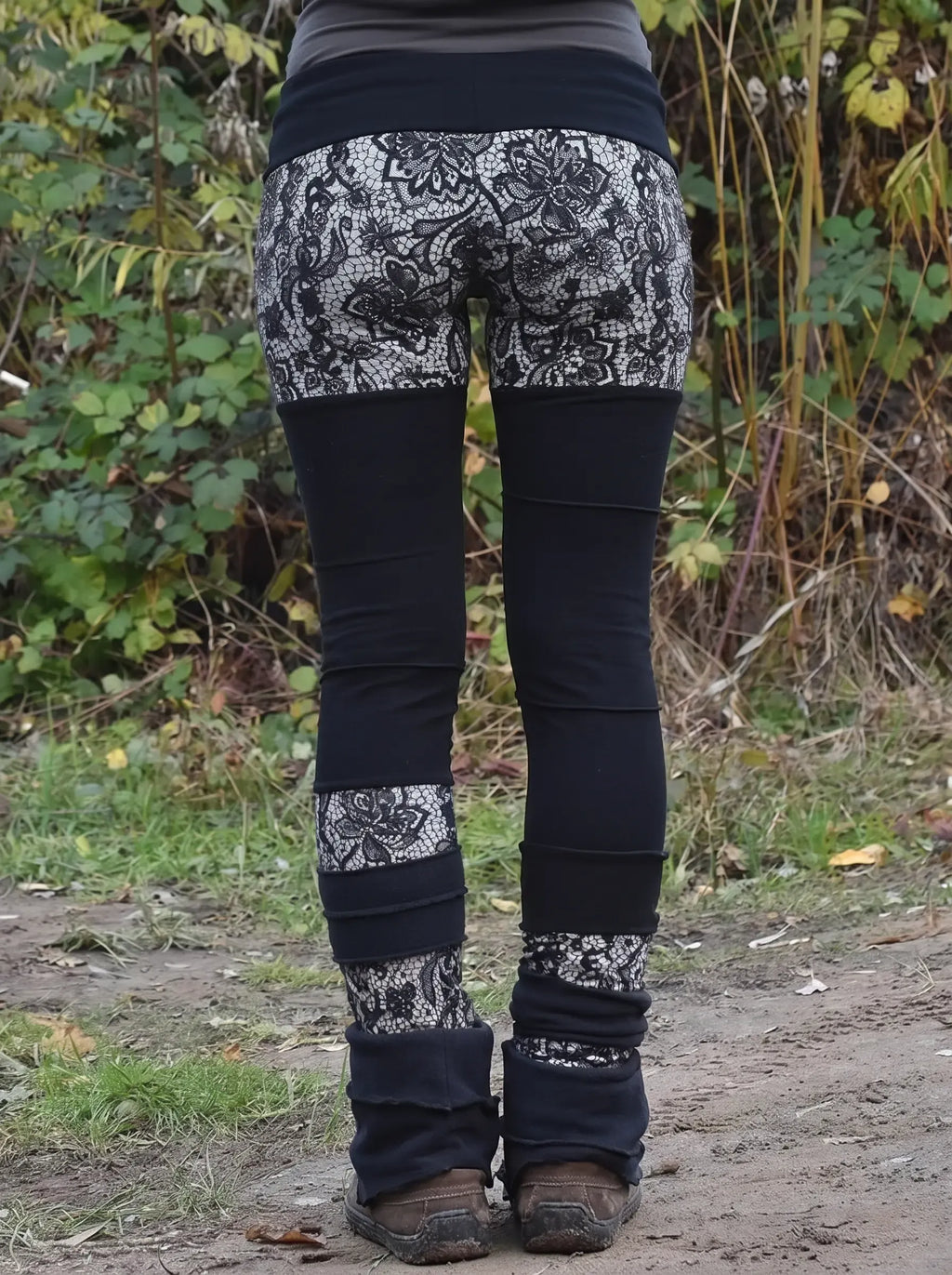 Lace Patchwork Layered Ruched Footed Leggings