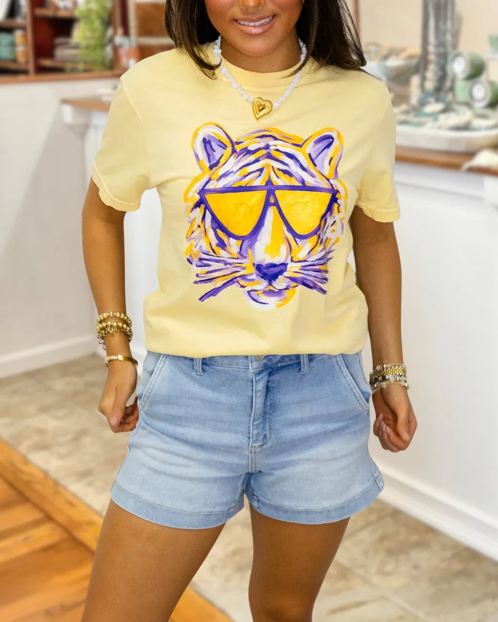Tailgate Essential Sunglasses Tiger Tee