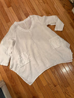 Women¡¯s Relaxed V-Neck White Linen Top