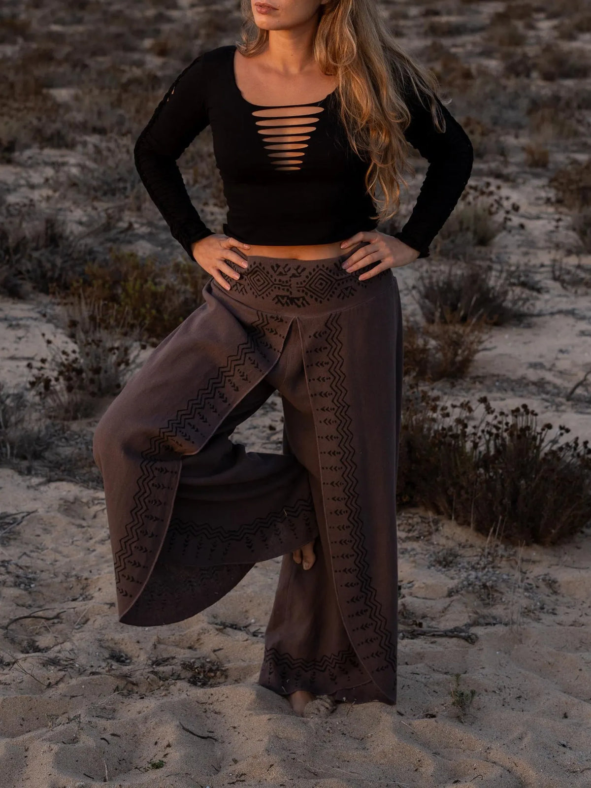Boho Macrame Strappy Back Crop Top - Long Sleeve Cut-Out Festival Top